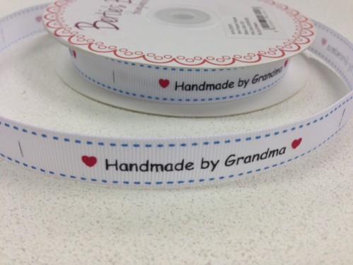 Etiketten "handmade by grandma" Rolle 3 Meter Label weiss