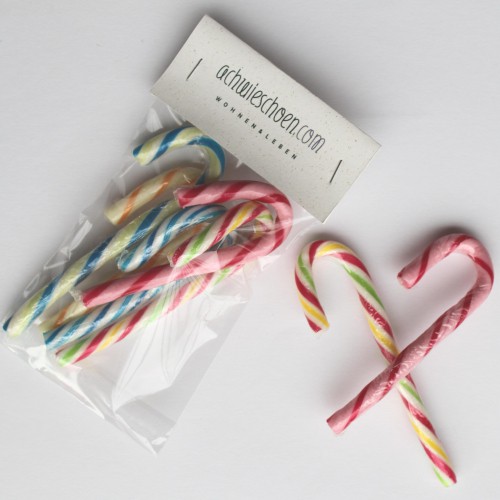 Nostalgische Zuckerstangen, bunt sortiert