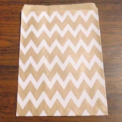 10 Papiertüten Kraft weiss Zickzack Chevron
