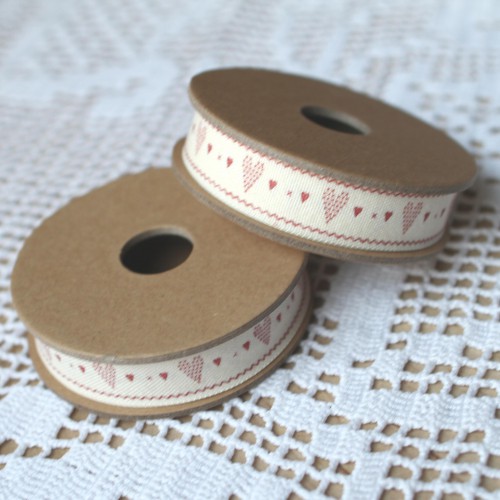 Rolle Web-Band mit Stick-Muster Herzen 3 m