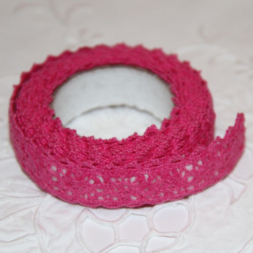 Rolle fuchsia Häkelspitze selbstklebend 2 Meter Spitze
